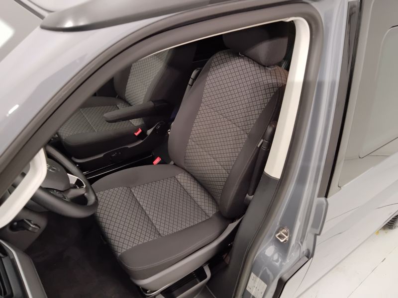 GuidiCar - VOLKSWAGEN INDUSTRIALI California 2023 California - California   BeachPC110 TDIA7 Usato
